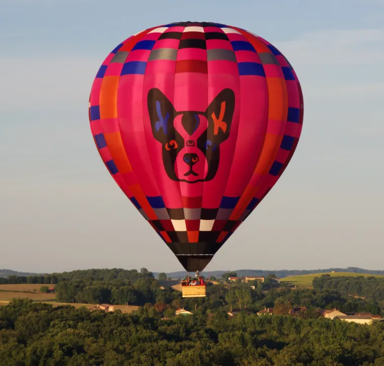 Quelle est la meilleure saison pour faire un vol en montgolfière romantique au lever du soleil ?, Albi, Lukkas Montgolfiere