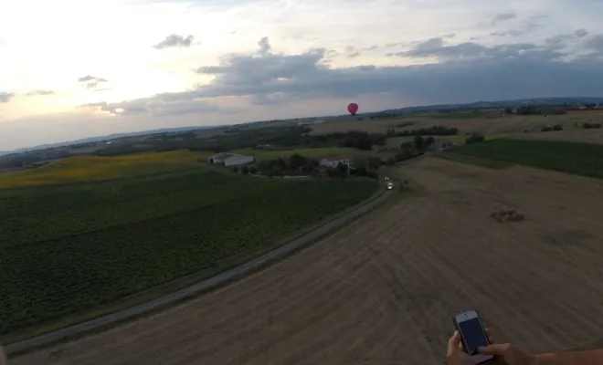 plateau de Cordes sur ciel avec Lukkas Montgolfiere